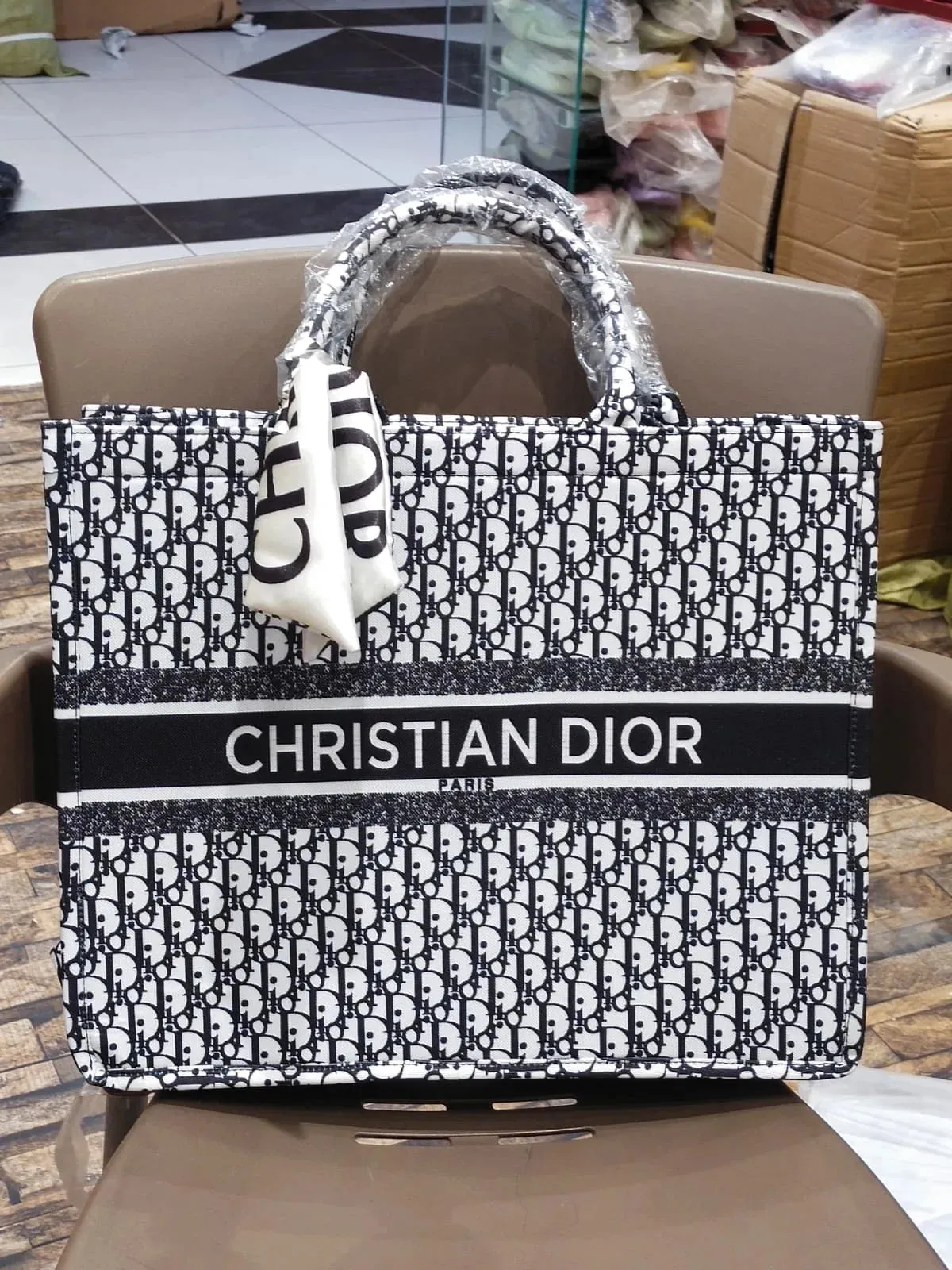 BOOK TOTE BAG - DD WHITE