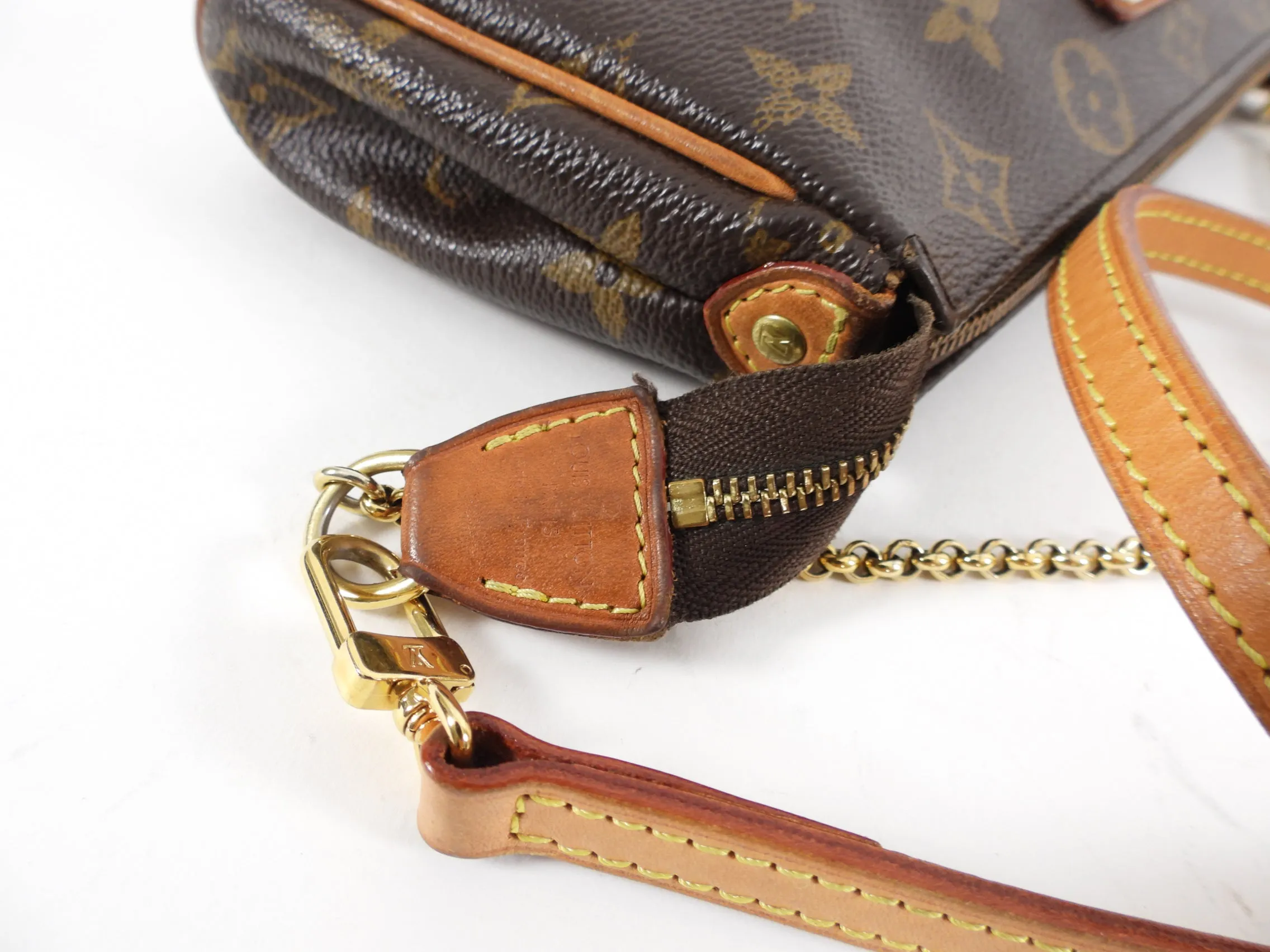 Louis Vuitton Monogram Eva Clutch / Crossbody 2-way Bag