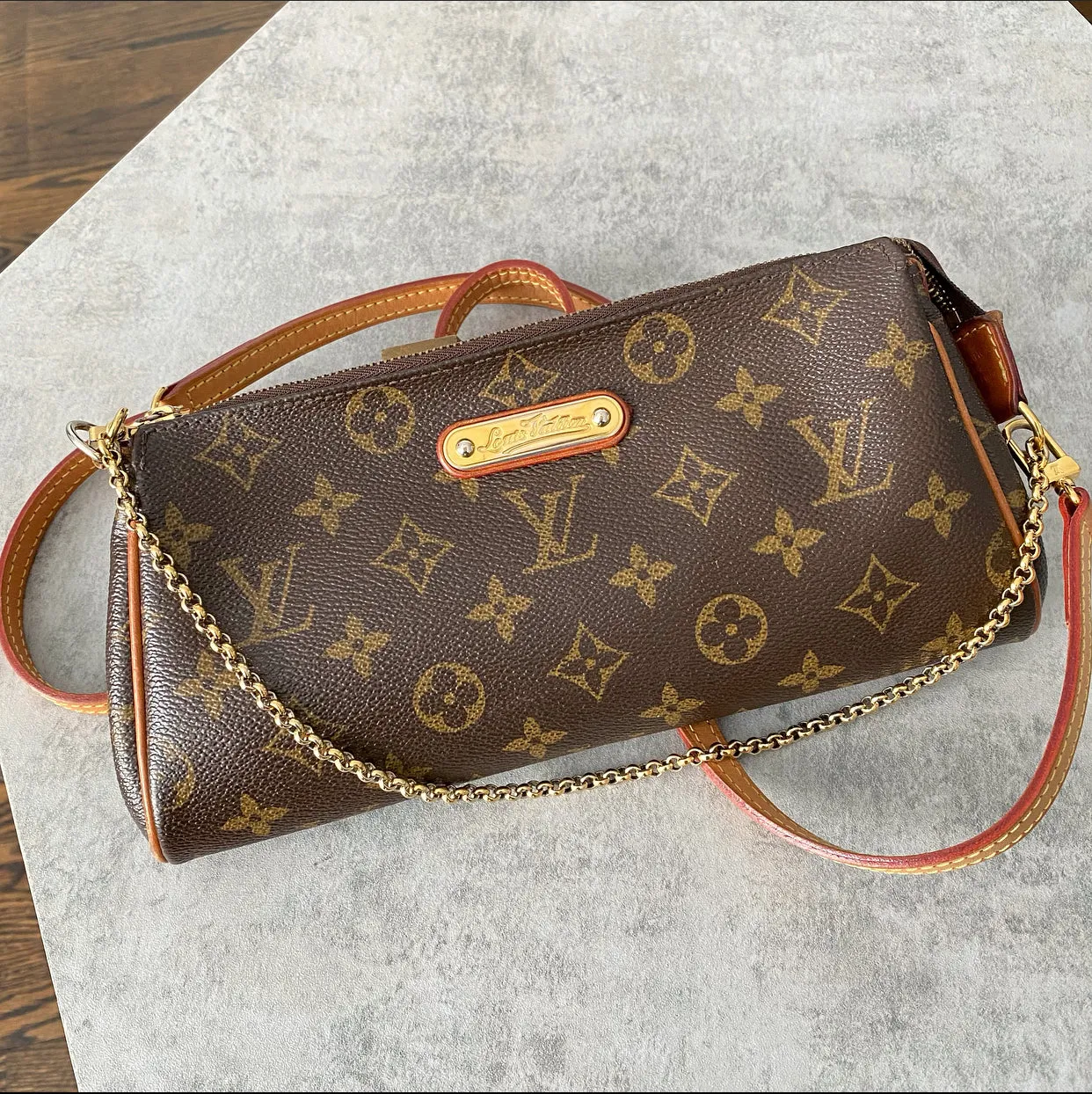 Louis Vuitton Monogram Eva Clutch / Crossbody 2-way Bag