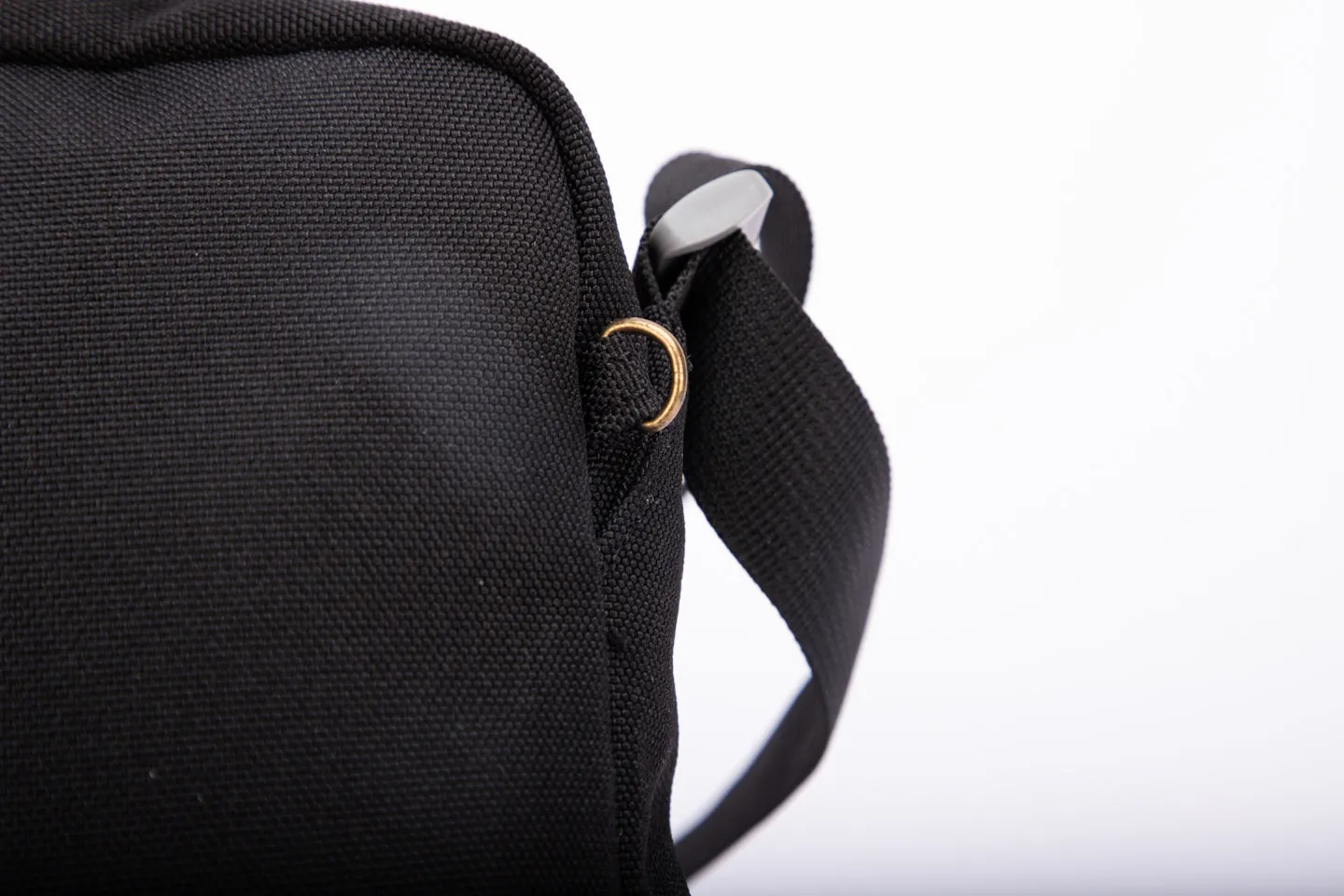 Nuna2 Crossbody Shoulder bag - Recycled fabrics (3L)