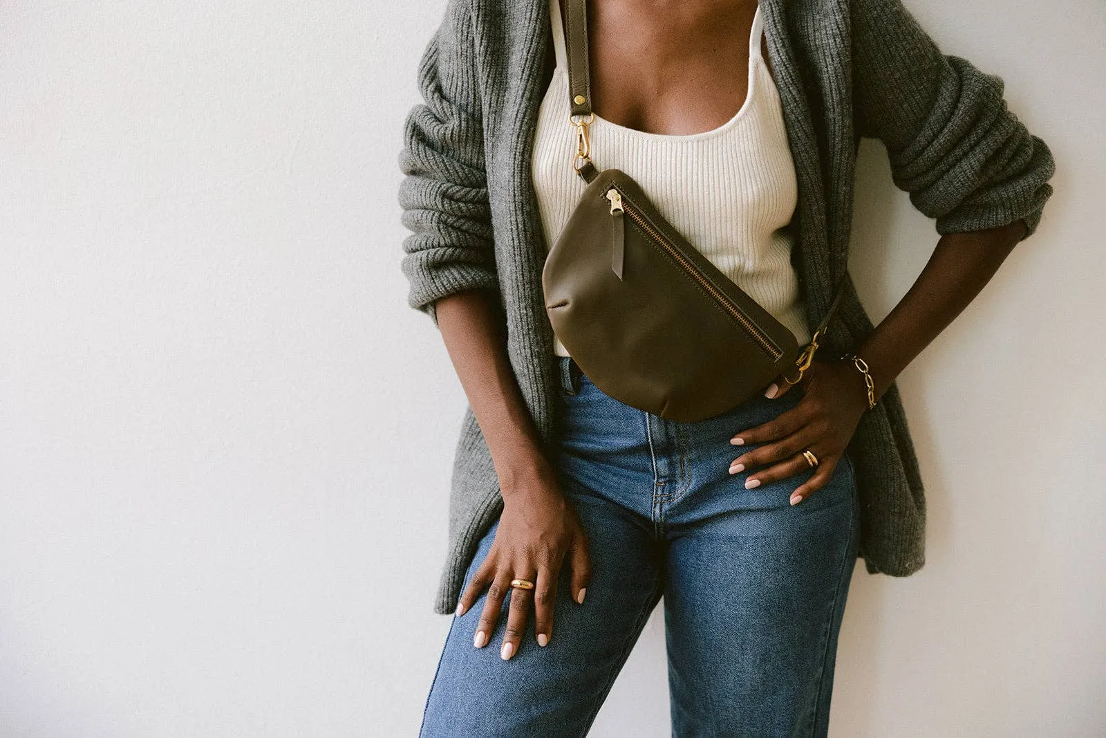 Sling Bag in Olive
