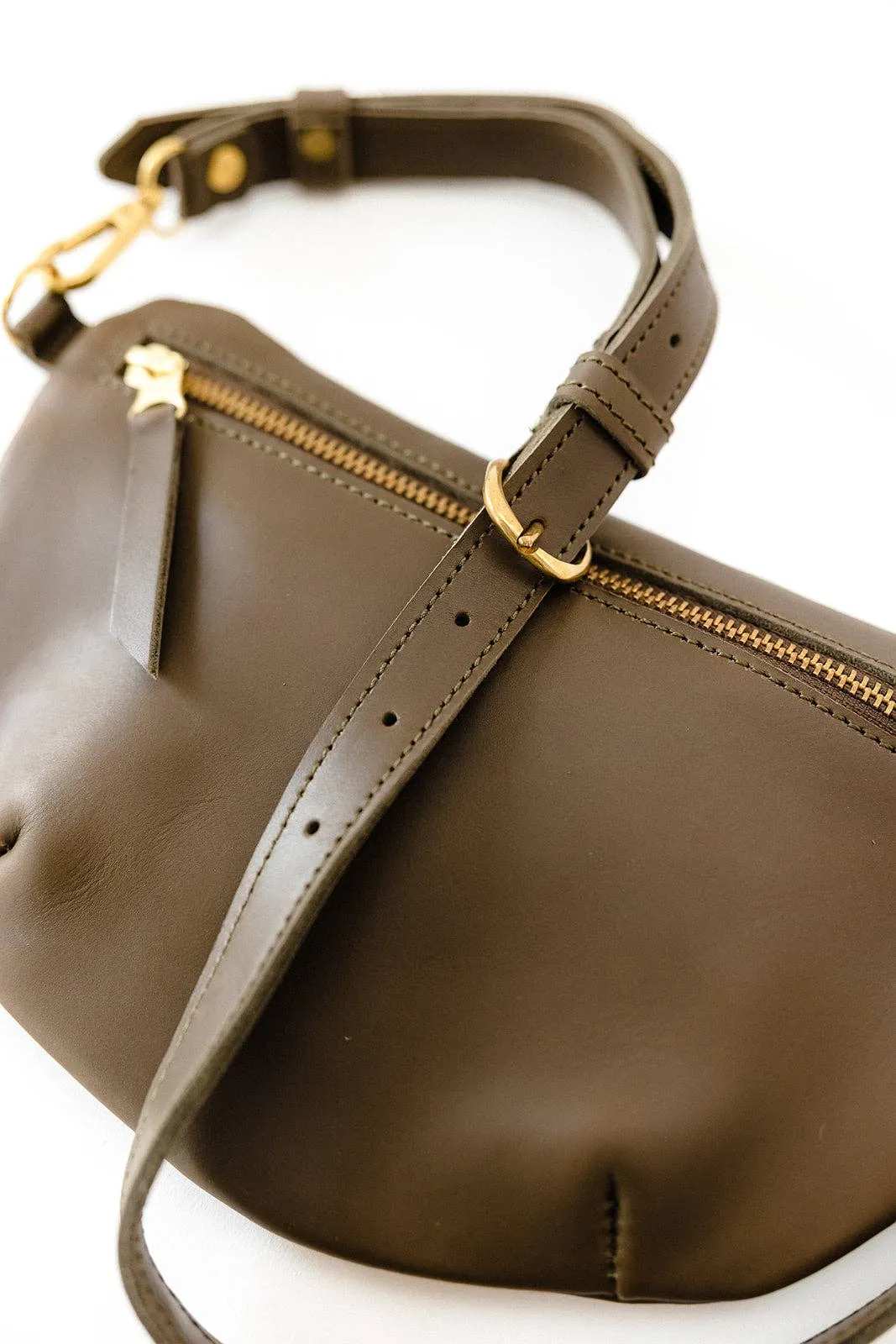 Sling Bag in Olive