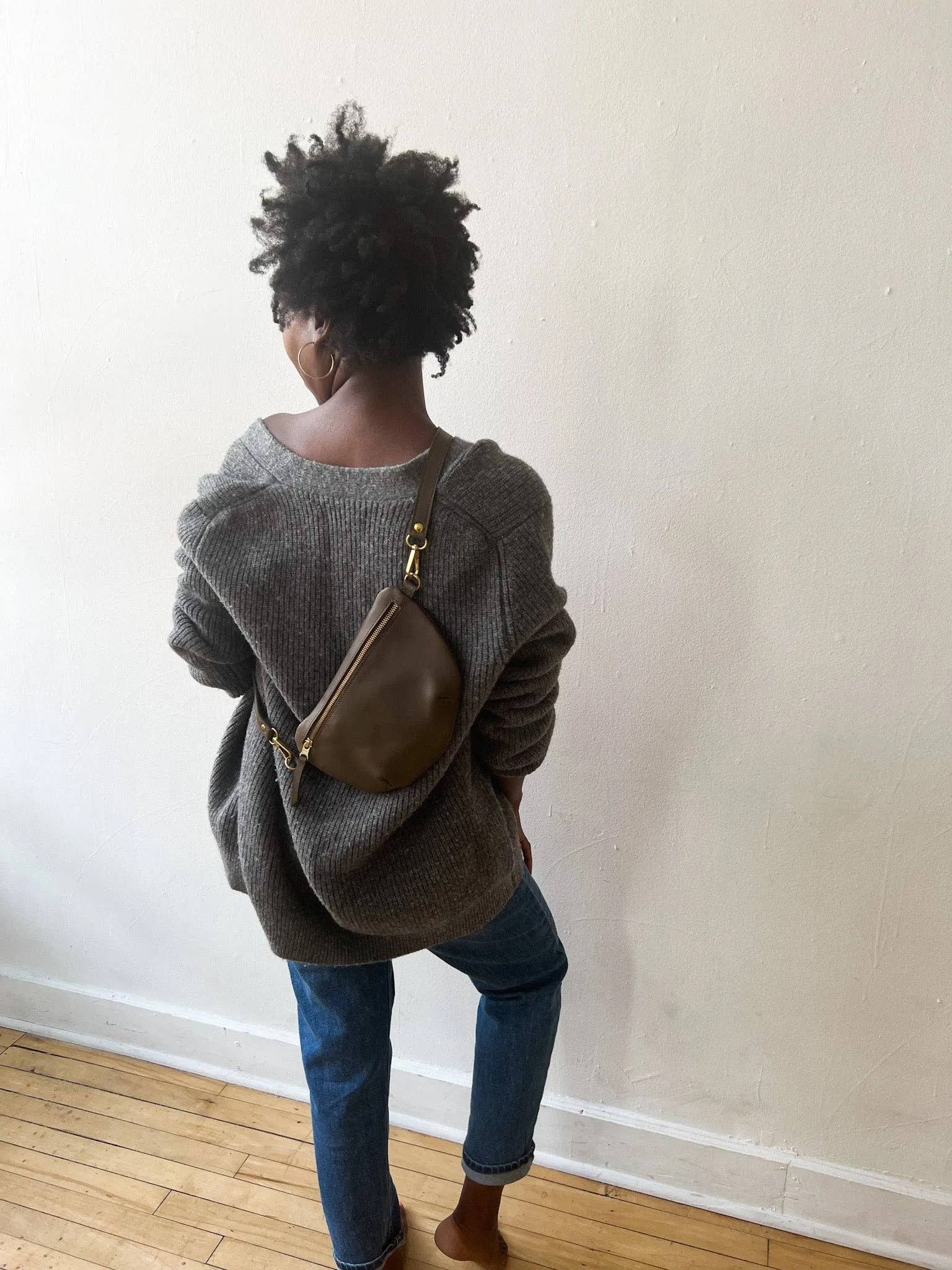 Sling Bag in Olive
