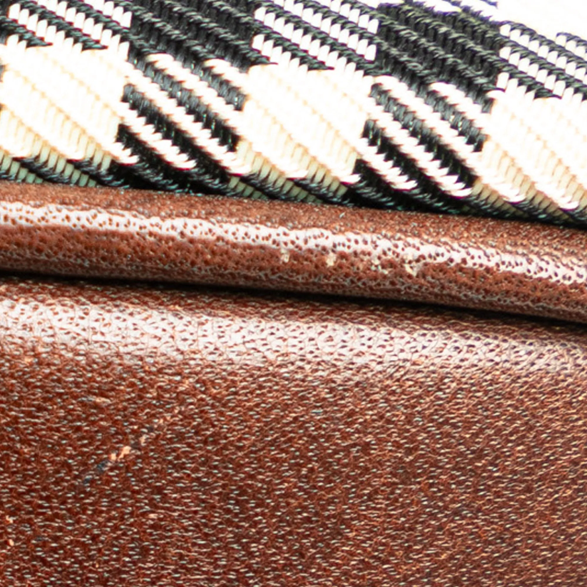 Trendy Inspired Burberry House Check Canvas Crossbody Crossbody Bag