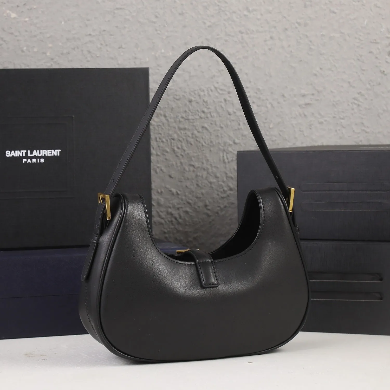 YSK226 Hobo Handbag / 9.4x7.1x2.7inch